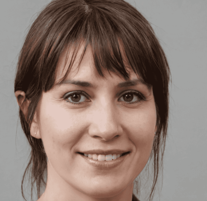 Julie M. - Directrice Conseil